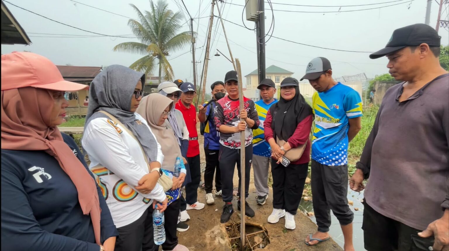 Tinjau Gotong Royong Pelabuhan Rakyat, Wawako Bahasan Minta Jembatan Rusak Segera Diperbaiki